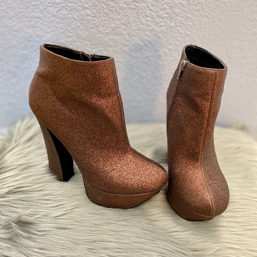 DV by Dolce Vita Red/Brown/Bronze Platform Boots